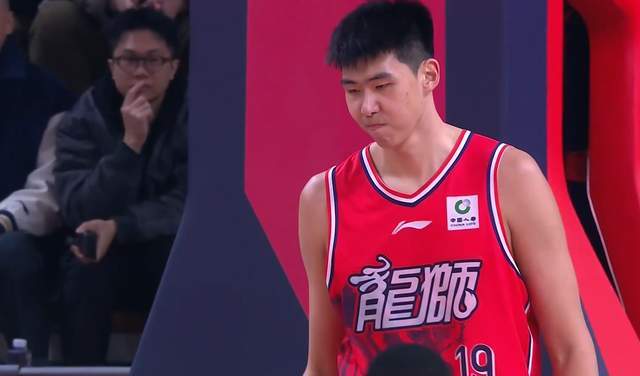 开云入口-篮板第1！盖帽第1！杜锋弃徒强势逆袭，堪称励志哥，获郭士强认可