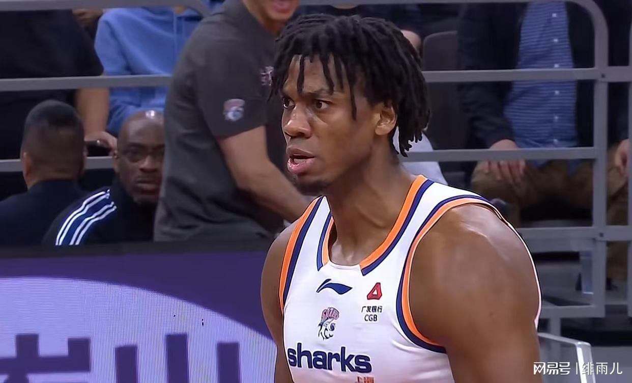 开云娱乐-被上海双杀后！广东队被逼裁掉萨林杰，2米18新大外援驰援杜锋？