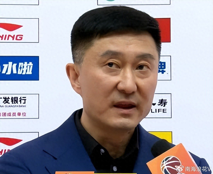 广东胜青岛，杜锋称赞两人，麦考尔感谢一人，刘维伟批评一人|青岛市|广东男篮|青岛男篮|青岛队|篮板_新浪体育_新浪新闻